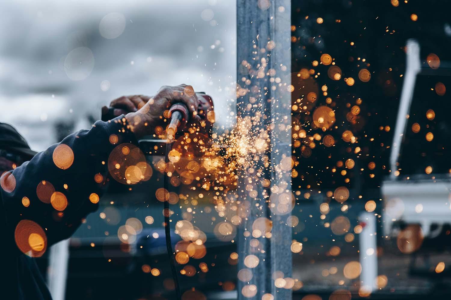 How to Choose Laser Cutting Machines